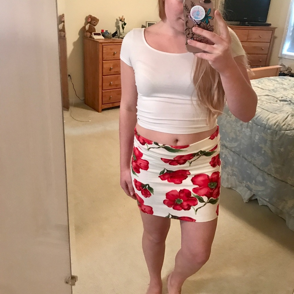 Wet Seal Floral Body Con Mini Skirt